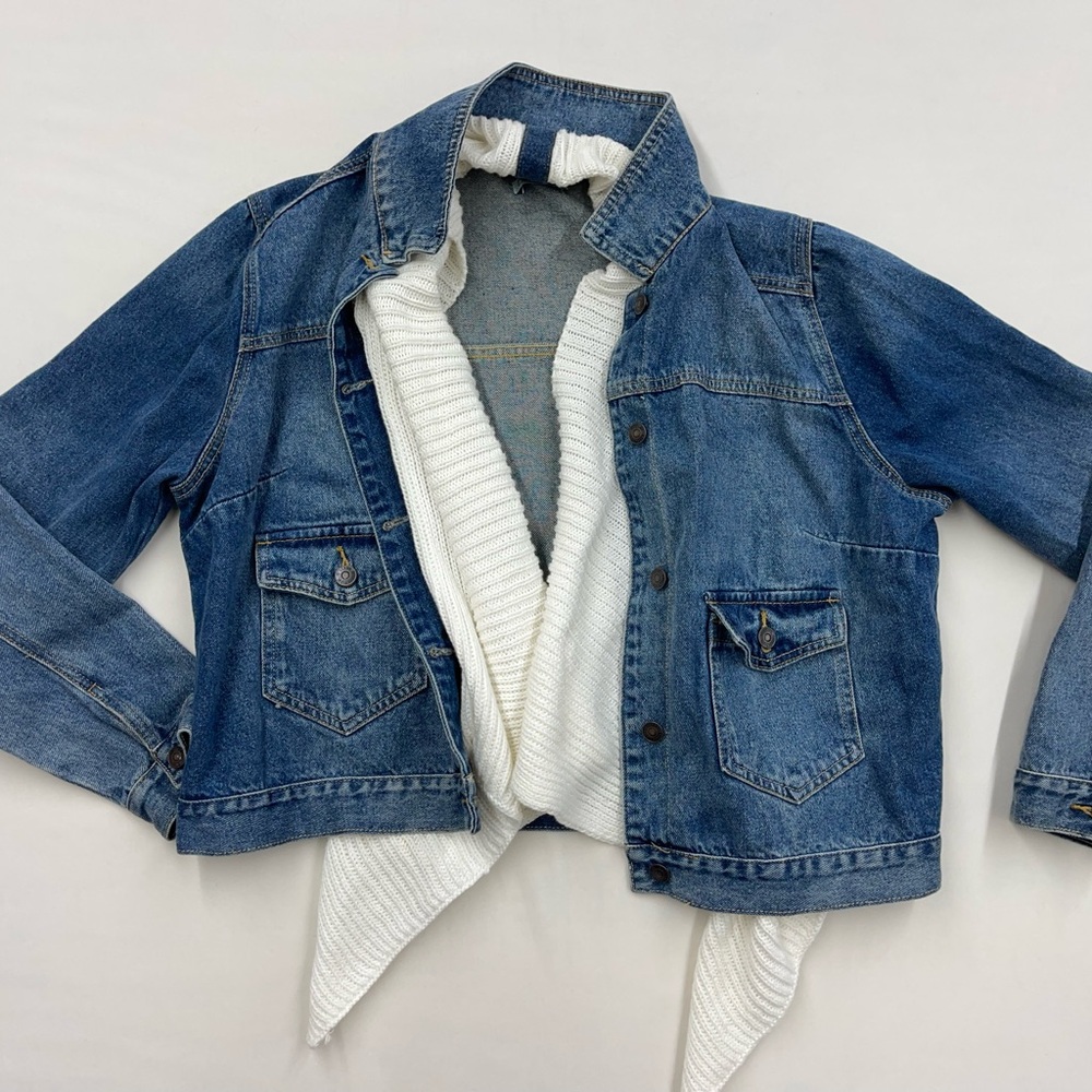 Dex Blue Denim with White Knit Accent